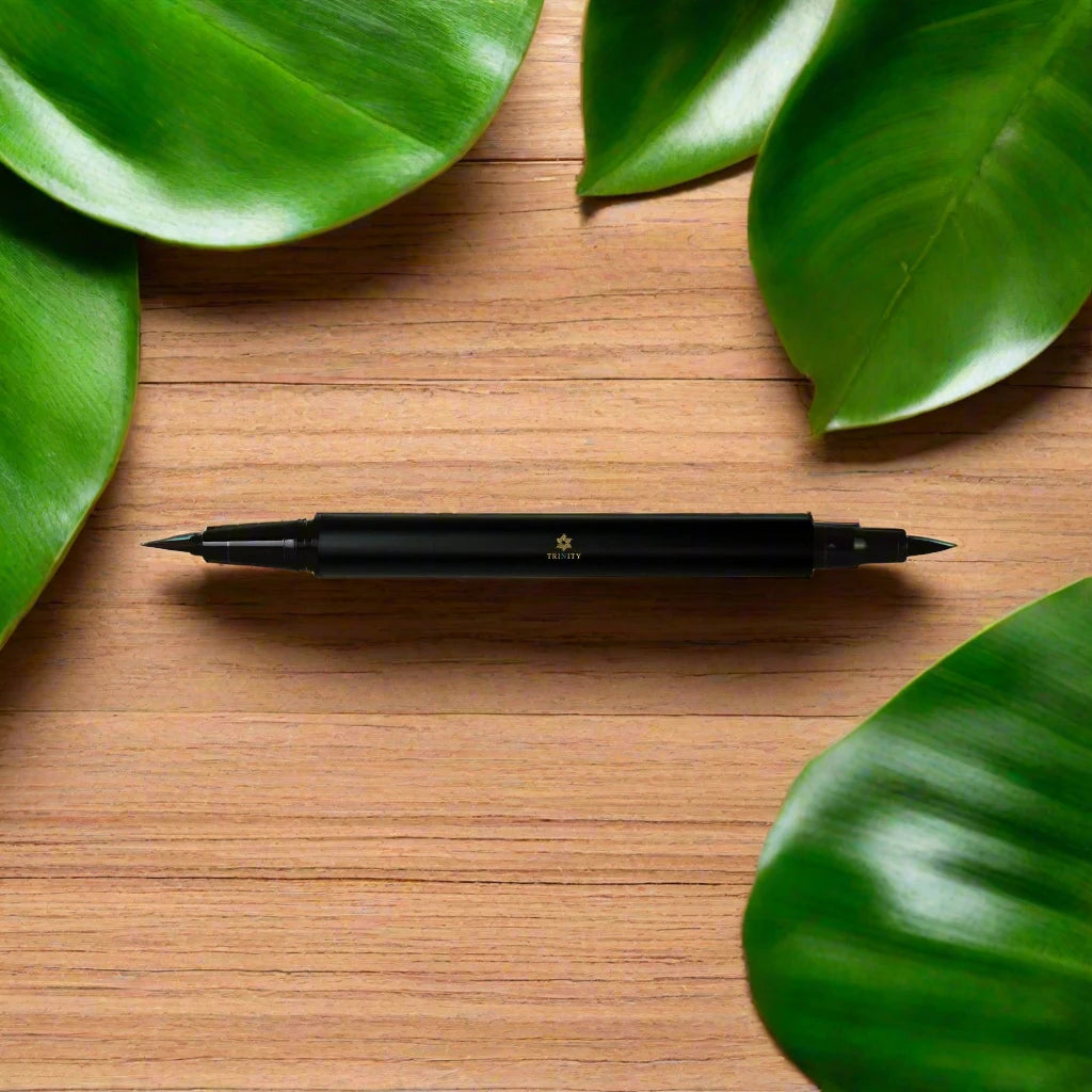 Dual Tip Eye Definer Pen.png